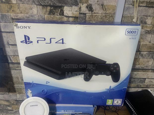 Ps4 Slim in Box With Fc27 10 Latest Games Installed
