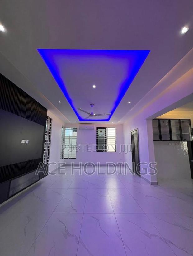 3bdrm Mansion in Ashale Botwe for sale · Photo 7