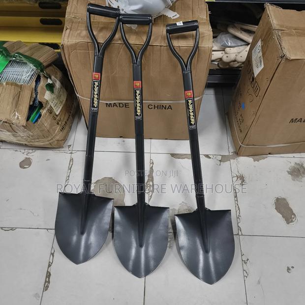 Construction Shovels · Photo 2