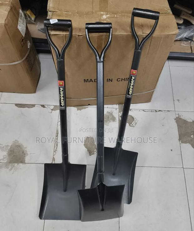Aluminum Metallic Spade For Construction Workers · Photo 2
