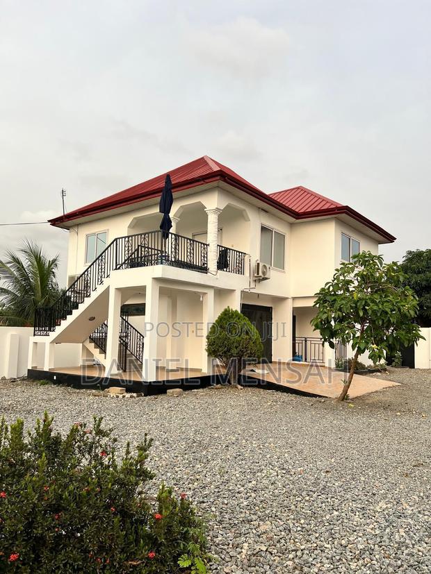 Furnished 3bdrm House in Nsoitis, Amasaman for sale · Photo 2