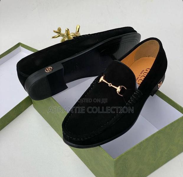 Gucci Suede Loafers Shoe · Photo 1
