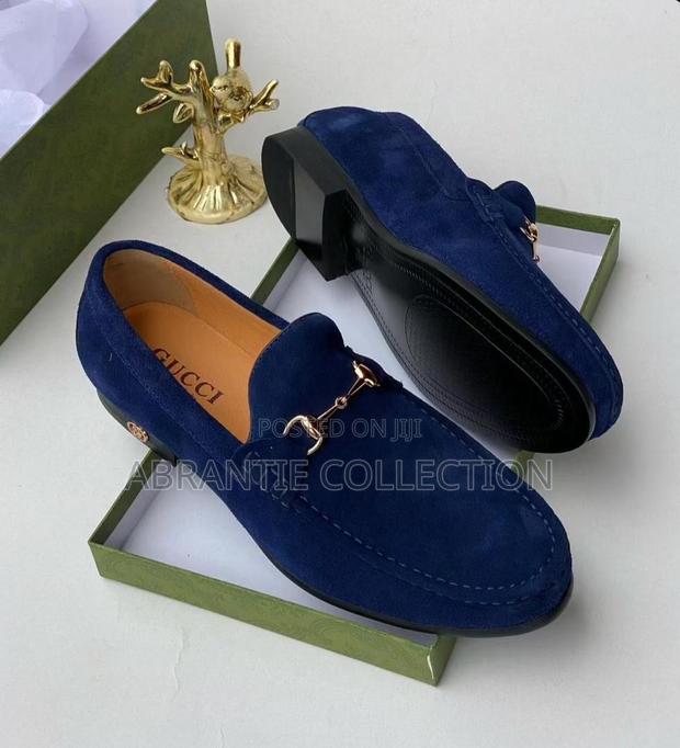 Gucci Suede Loafers Shoe · Photo 3