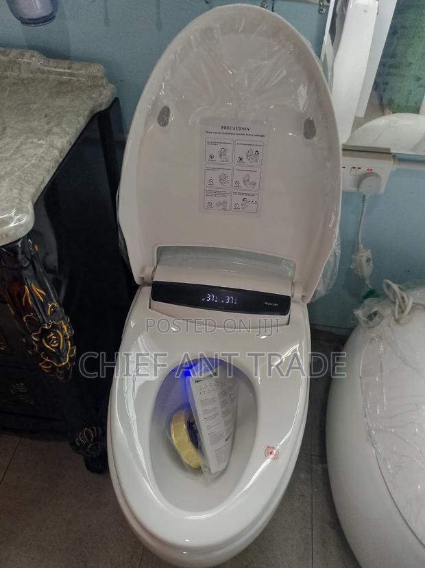 Smart Digital L Water Closet Wc Toilet · Photo 1