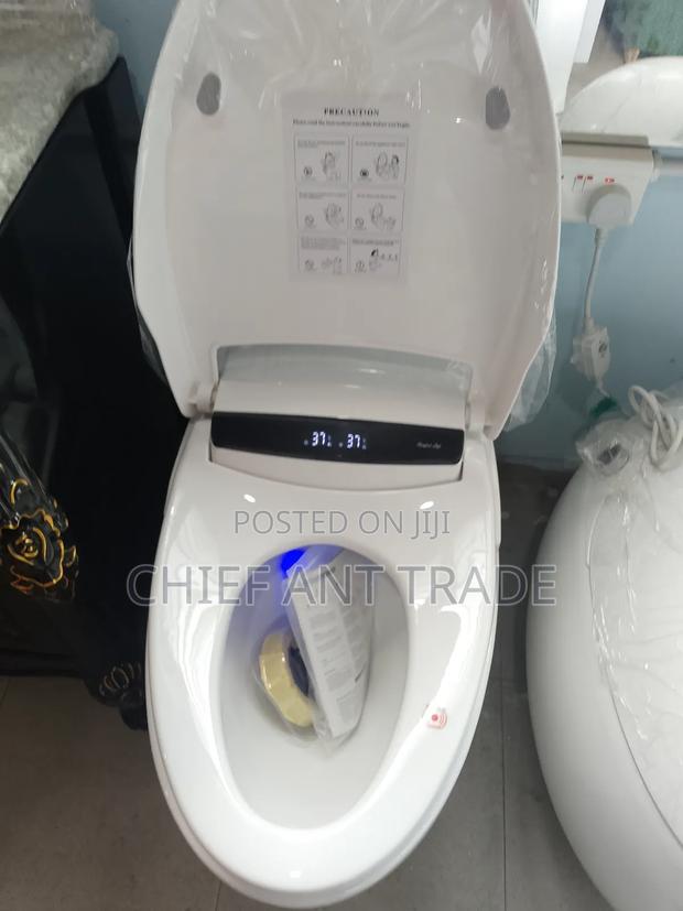 Smart Digital L Water Closet Wc Toilet · Photo 3