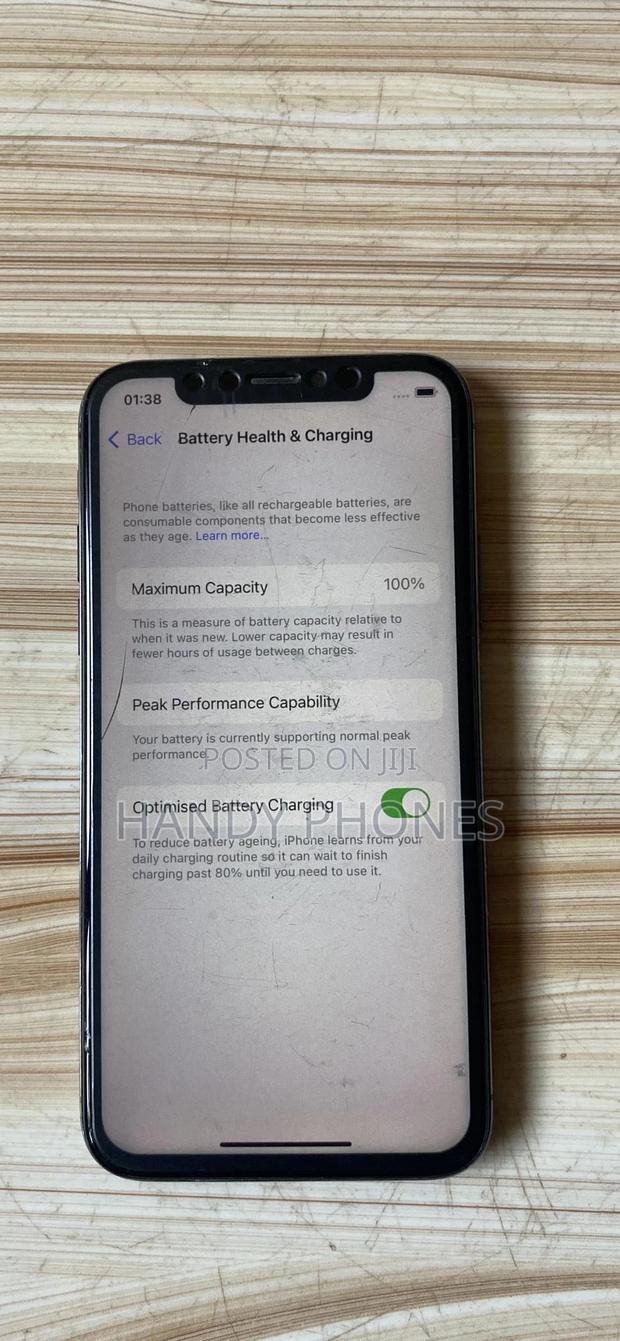 Apple iPhone X 64 GB Black · Photo 4