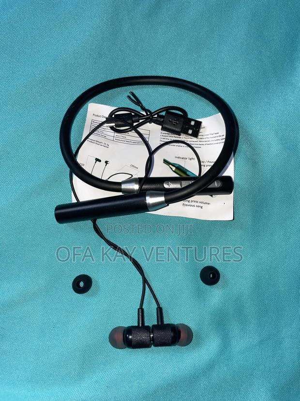 Bluetooth Neck Headphone · Photo 2