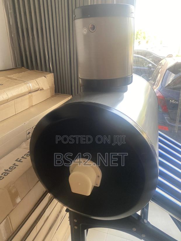 80l Solar Water Heater · Photo 4