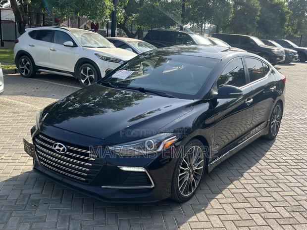 Hyundai Elantra Sport Sedan FWD (1.6L 4cyl 6M) 2017 Black · Photo 5