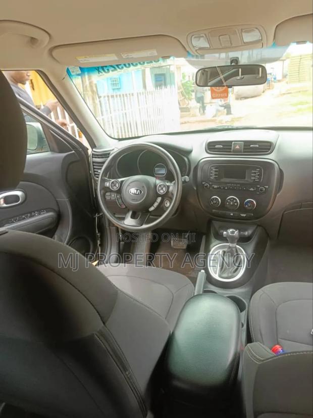 Kia Soul 4dr Wagon (1.6L 4cyl 6A) 2015 Gray · Photo 6