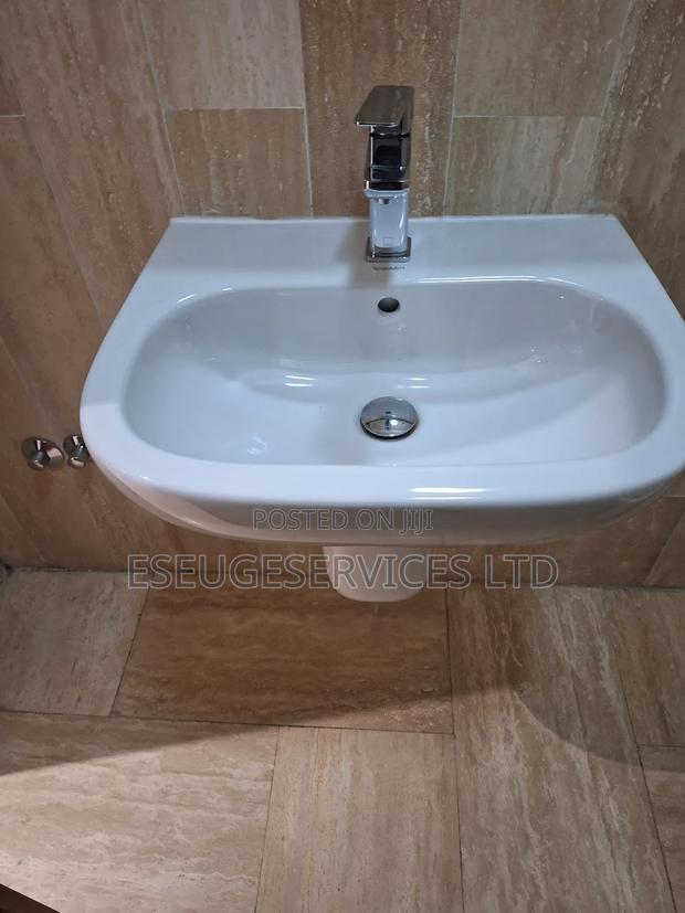 Post Construction Cleaning · Photo 3