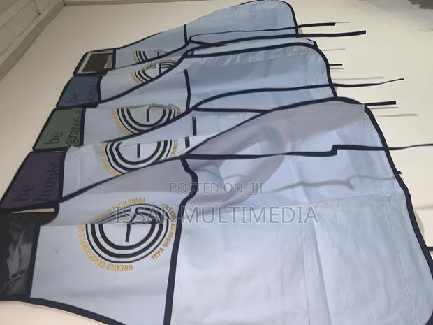 Apron Customize · Photo 2