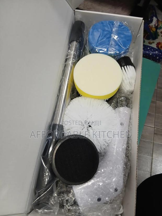 9 in 1 Electric Scrubbing Brush · Photo 2