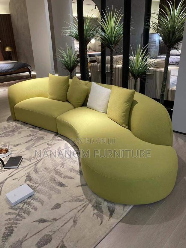 Modern Sofa Available · Photo 1