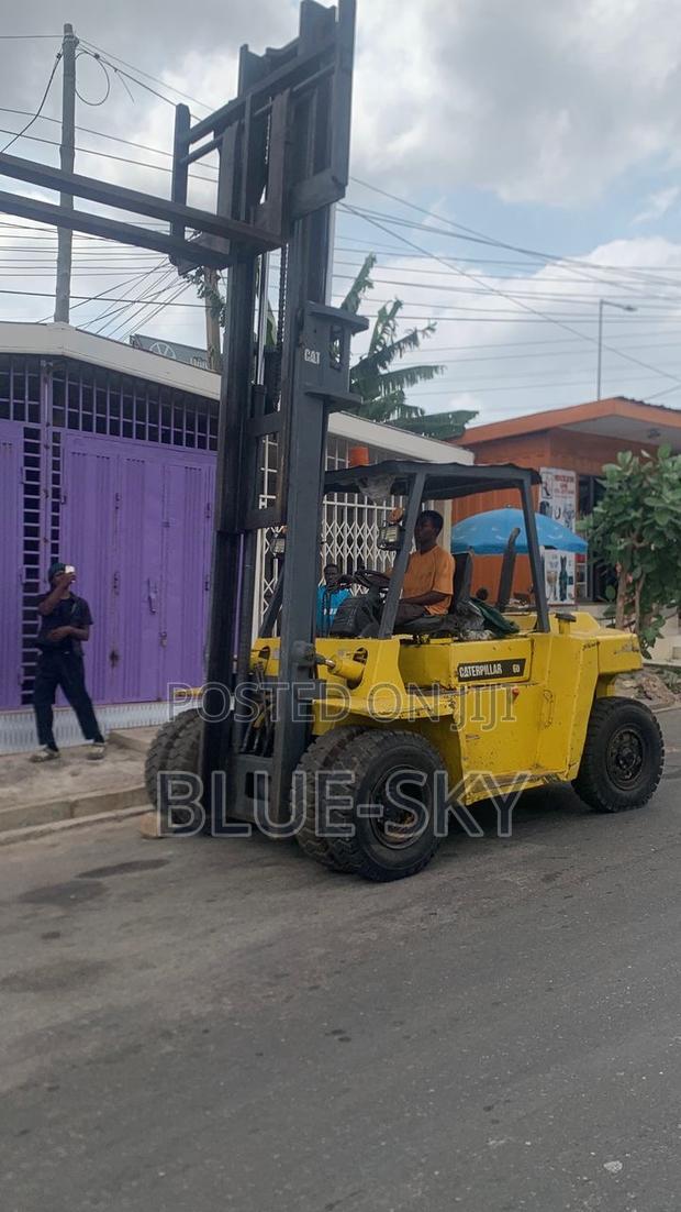 6 Tons Folklift for Sale · Photo 3