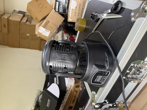 7 Eyes Led Mini Moving Head Light · Photo 3