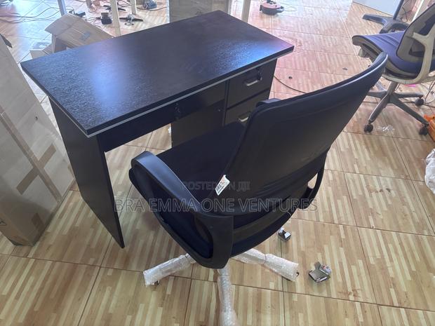 Office Table And Chair · Photo 2
