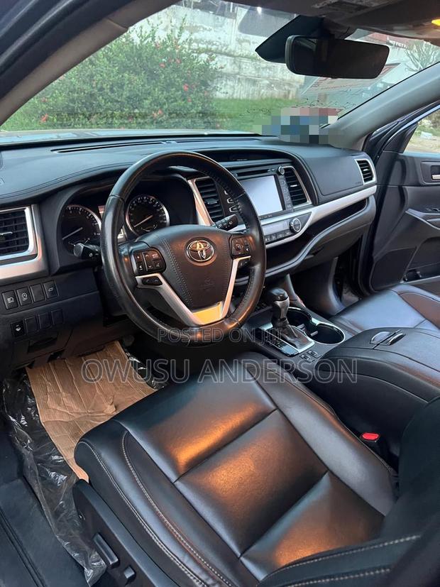 Toyota Highlander 2019 Blue · Photo 5