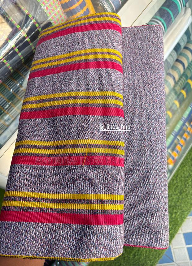 Northern Kente Fabric · Photo 2