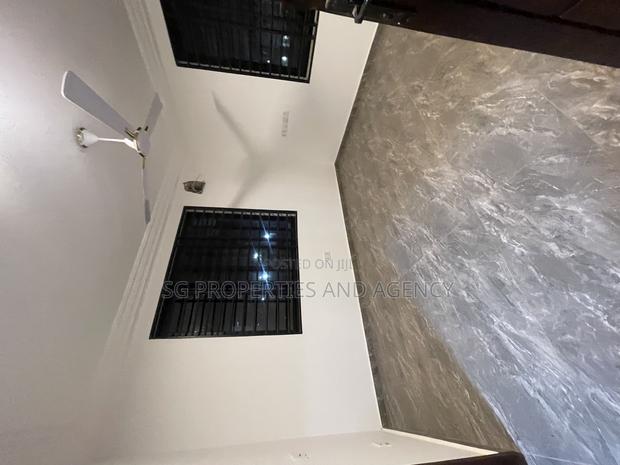 1bdrm Apartment in Lashibi, Sakumono for rent · Photo 2