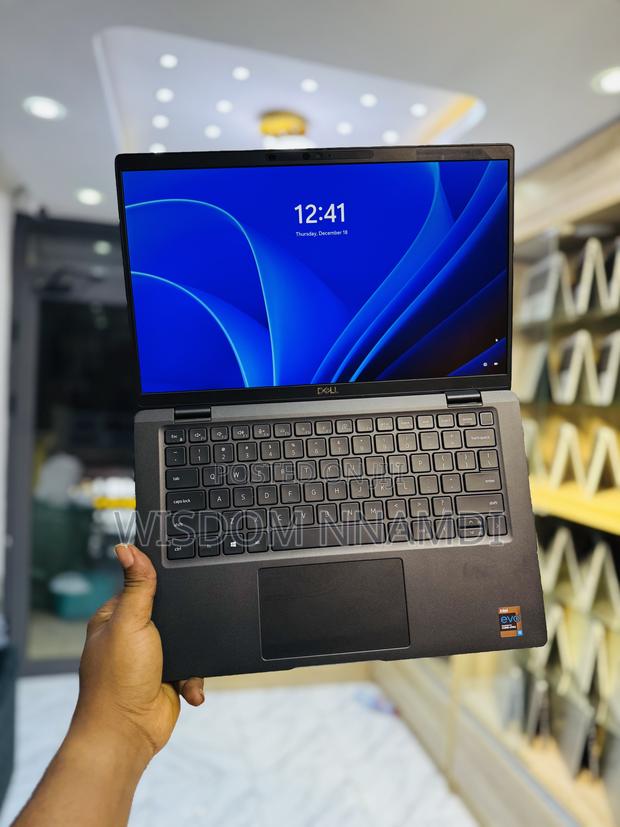 Laptop Dell Latitude 7420 16GB Intel Core i5 SSD 256GB · Photo 2