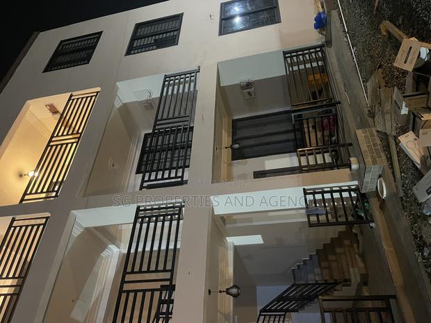 1bdrm Apartment in Lashibi, Sakumono for rent · Photo 1