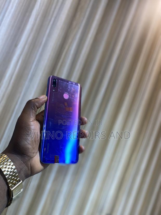 New Huawei Y9 2019 128 GB Purple · Photo 2