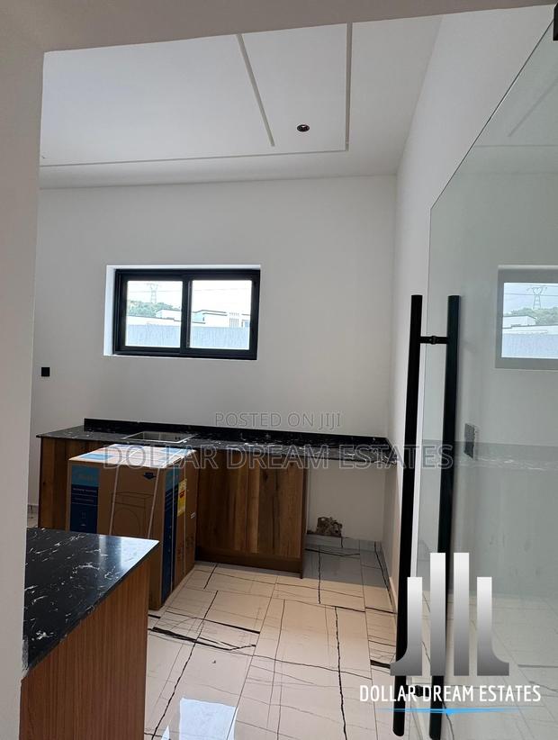 4bdrm House in Kwabenya for sale · Photo 4