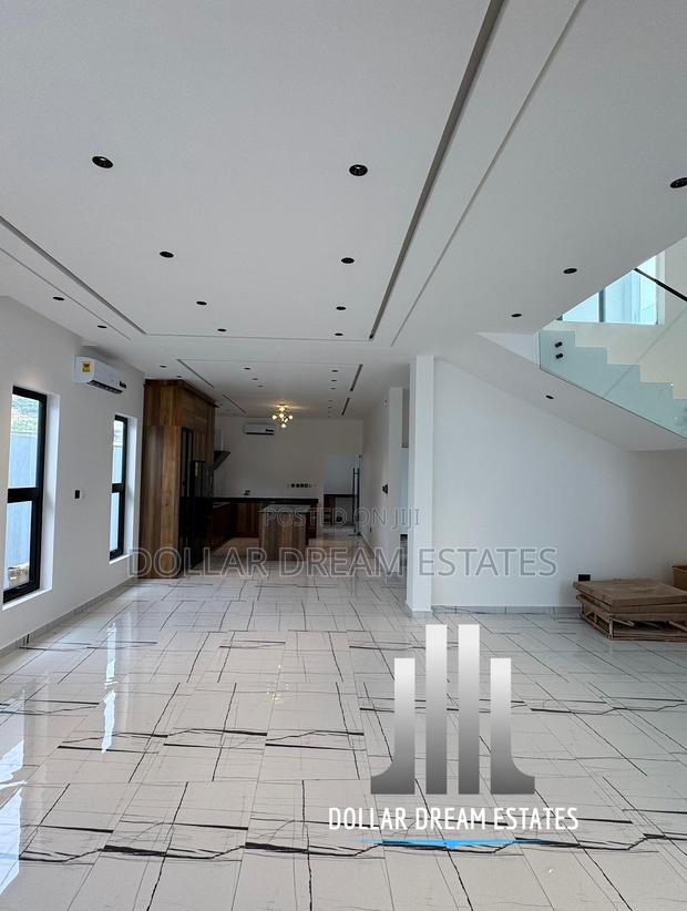 4bdrm House in Kwabenya for sale · Photo 5