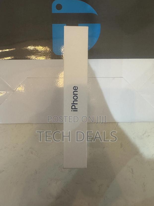 New Apple iPhone 17 Pro 256 GB Blue · Photo 2