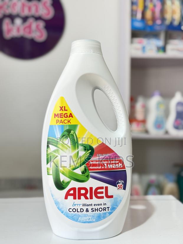 Ariel Liquid Detergent · Photo 1