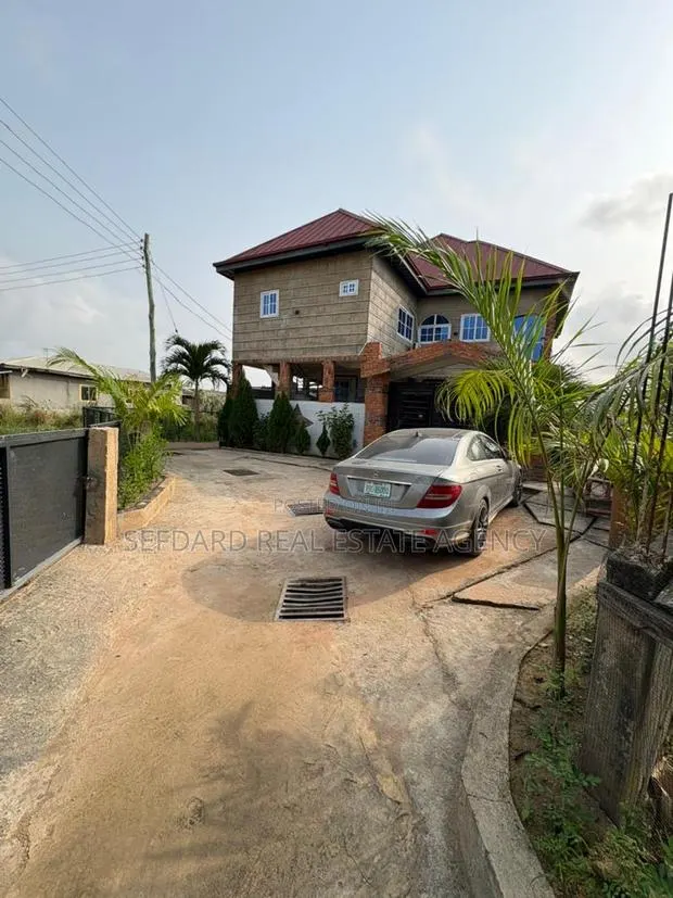 5bdrm Apartment in Sefdard Properties, Amasaman for sale · Photo 1