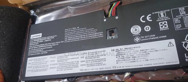 Lenovo Battery L18c4pho · Photo 1