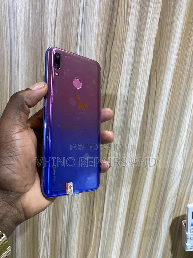 New Huawei Y9 2019 128 GB Purple · Photo 6