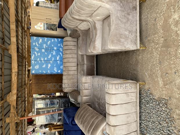 Quality Cloud Nine Sofas Set · Photo 1