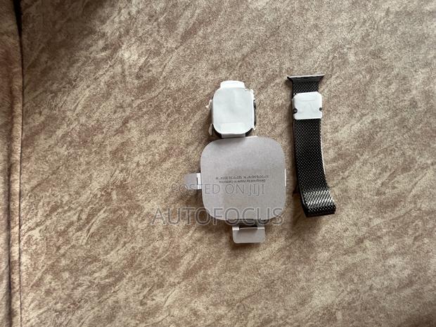 Apple Watch Ultra 3 46mm · Photo 3