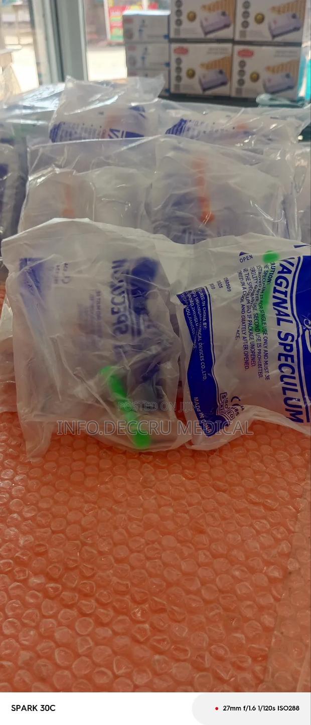 Disposable Vaginal Speculum All Sizes · Photo 1