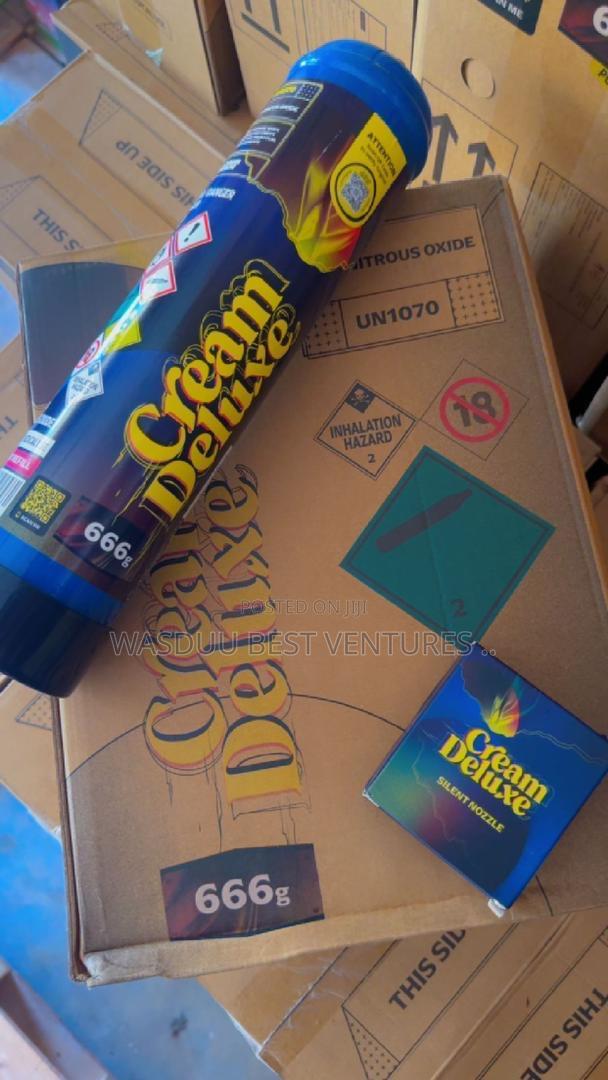 Cream Deluxe Fast Gas · Photo 2