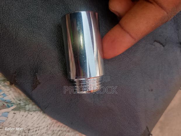 Quality Chrome Pull Out · Photo 2