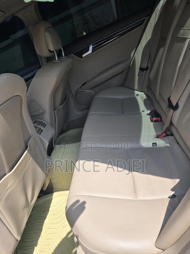 Mercedes-Benz C250 2013 White · Photo 7