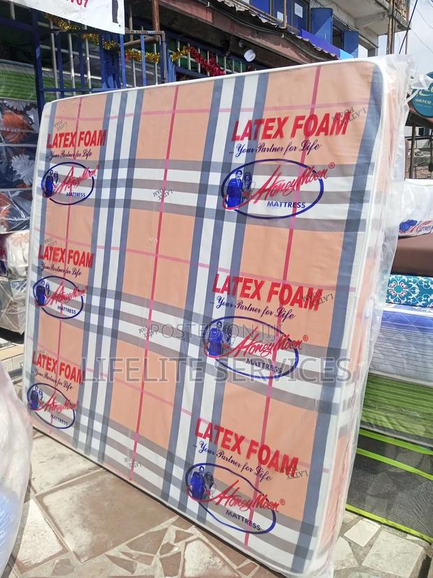 Mattress 6" Queen - Latex Real High Density · Photo 2
