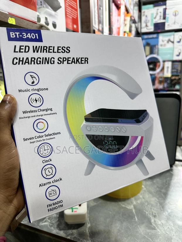 Colorful Bluetooth Speaker With Charging Surface · Photo 2