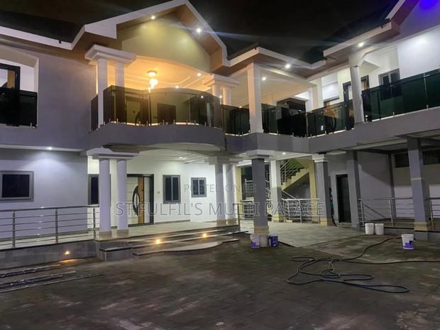 5bdrm House in Hatso, Haatso for sale · Photo 1