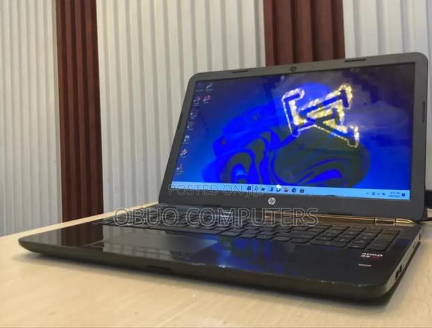 Laptop HP 15 4GB AMD A8 HDD 128GB · Photo 2