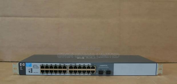 Hp Procurve 1810g-24 Port Gigabit Switch + SFP · Photo 1