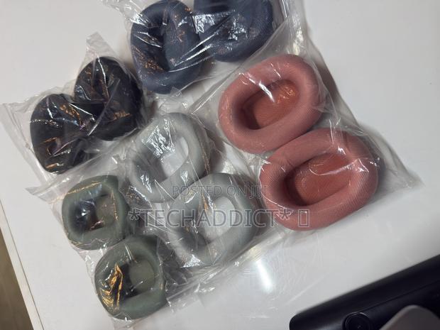 Airpods Max Ear Cushion · Photo 3