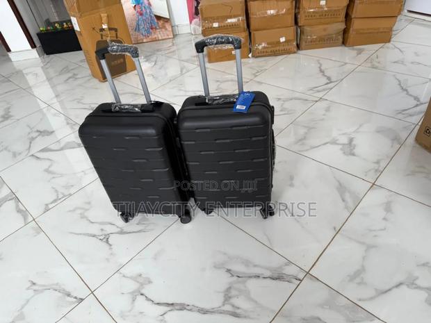 Travelling Bag · Photo 2