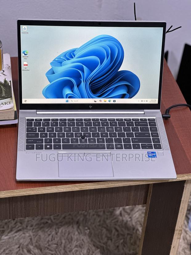 Laptop HP EliteBook 840 G8 16GB Intel Core I5 SSD 512GB · Photo 8