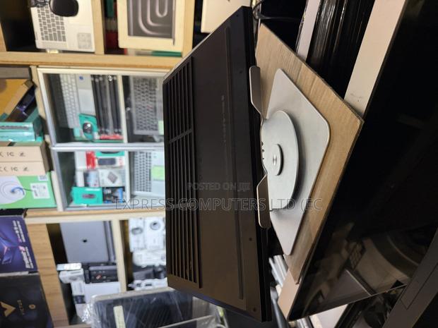 Laptop HP Envy 15-Ep0xxx 32GB Intel Core I7 SSHD (Hybrid) 1T · Photo 1