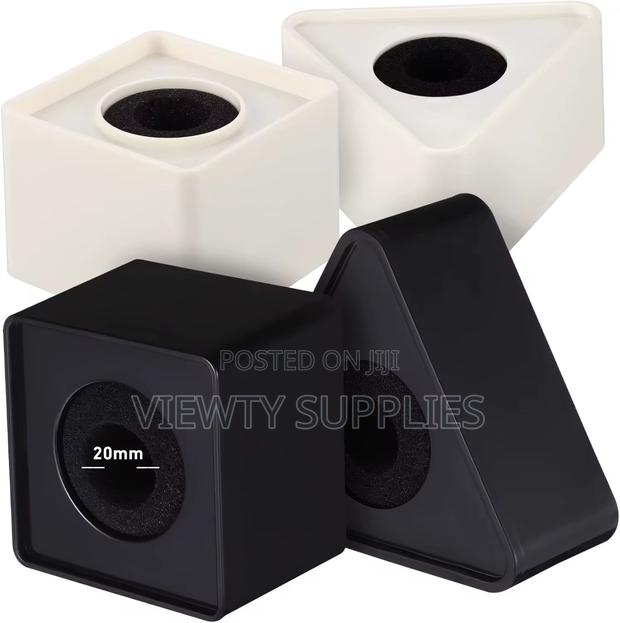 Cube / Triangular Shaped Interview Microphone Flag Station Logo Box · Photo 2